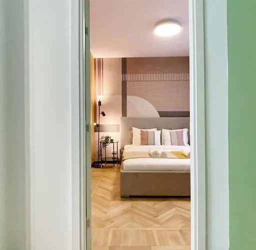 Consensus - Calea Victoriei * Bukarest